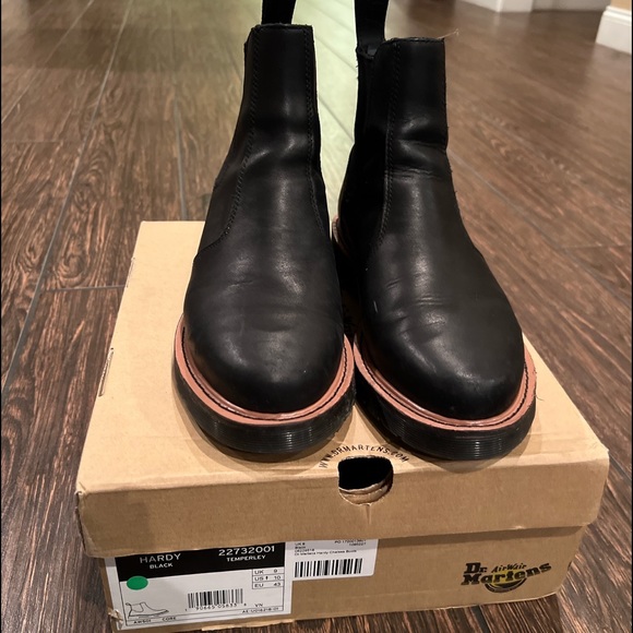 Doc Martens Chelsea Boots Size 10. - Picture 3 of 4